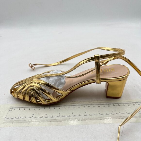 Elegant Gold Strappy Women's Heels - Picture 2 of 8